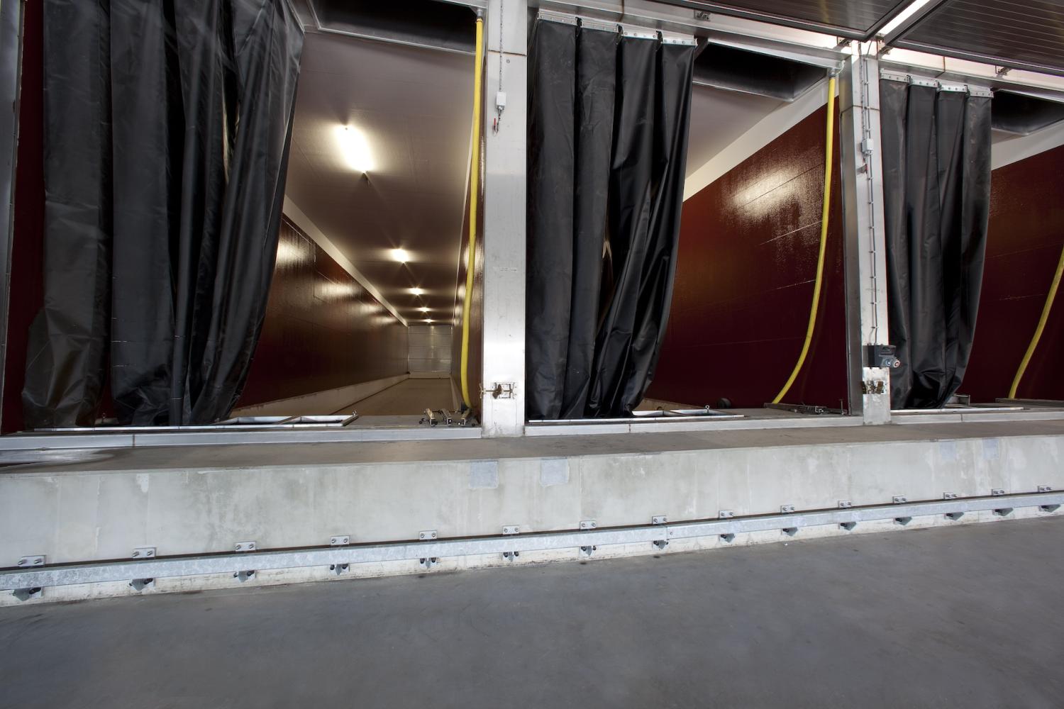 Cell with industrial floor coating